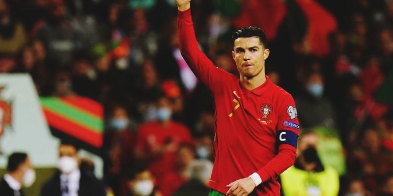 MU và những cầu thủ huyền thoại đã tạo nên tên tuổi đội bóng 4 Cristiano Ronaldo: Ngôi sao toàn cầu